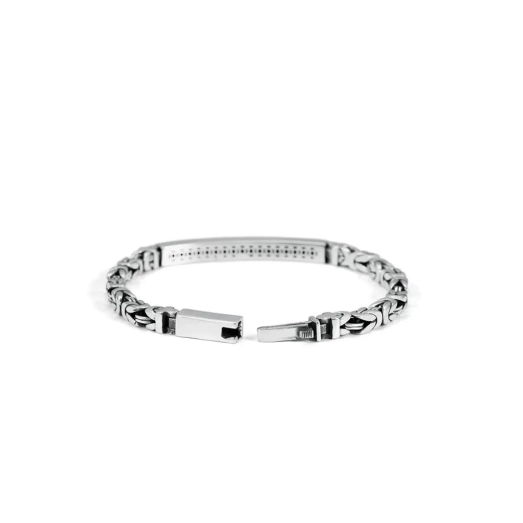 Back view displaying the intricate woven chain structure and the seamless integrated box clasp